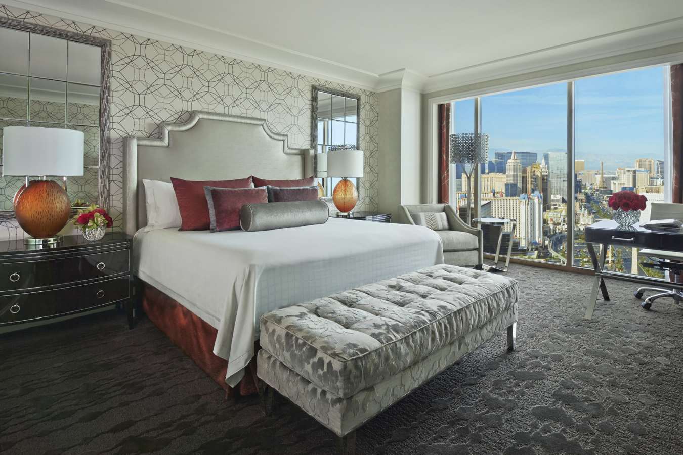 Strip View Room - Four Seasons Hotel Las Vegas