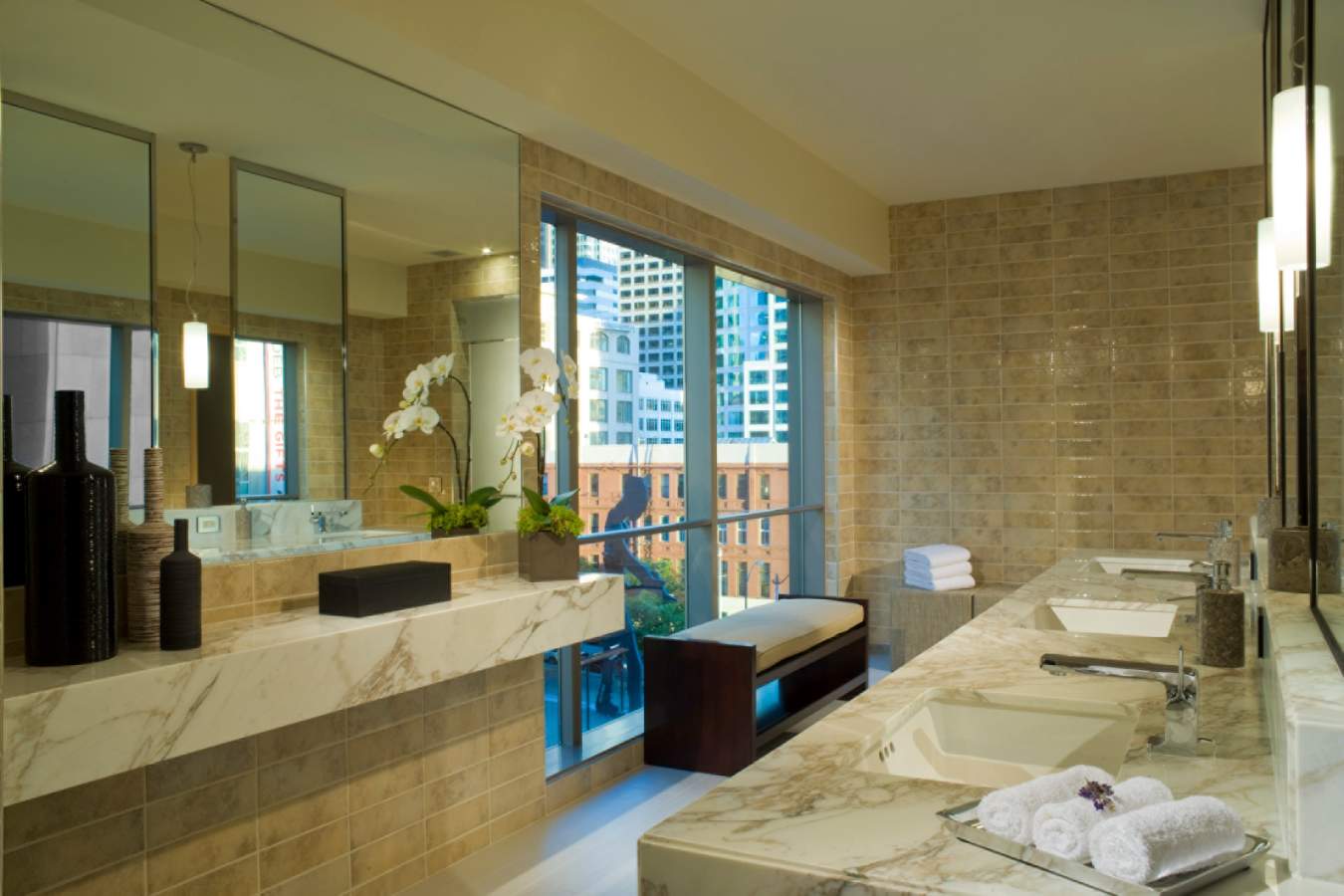 Womens Spa Locker   - Four Seasons Seattle