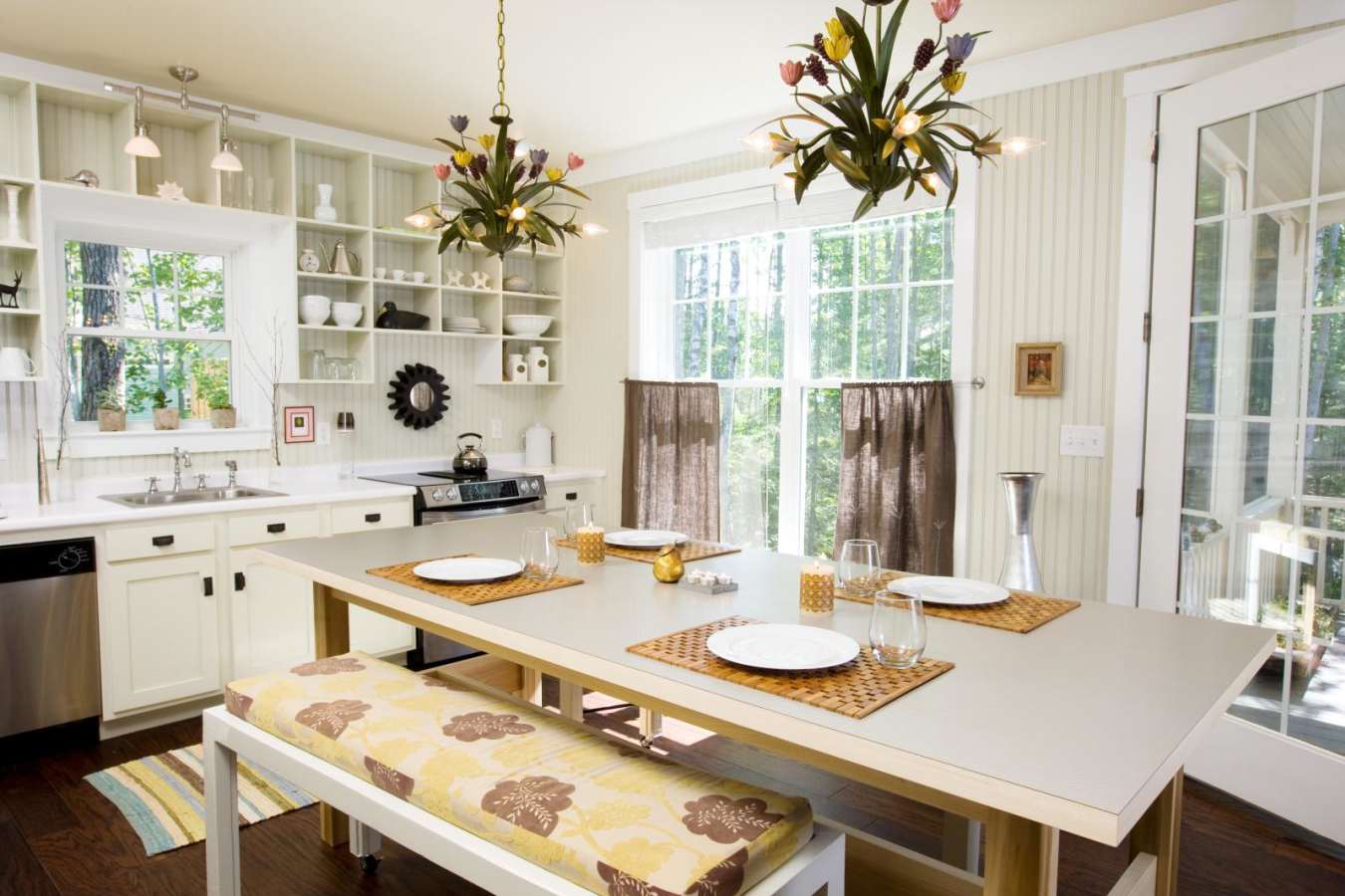 Cottage Kitchen - Hidden Pond