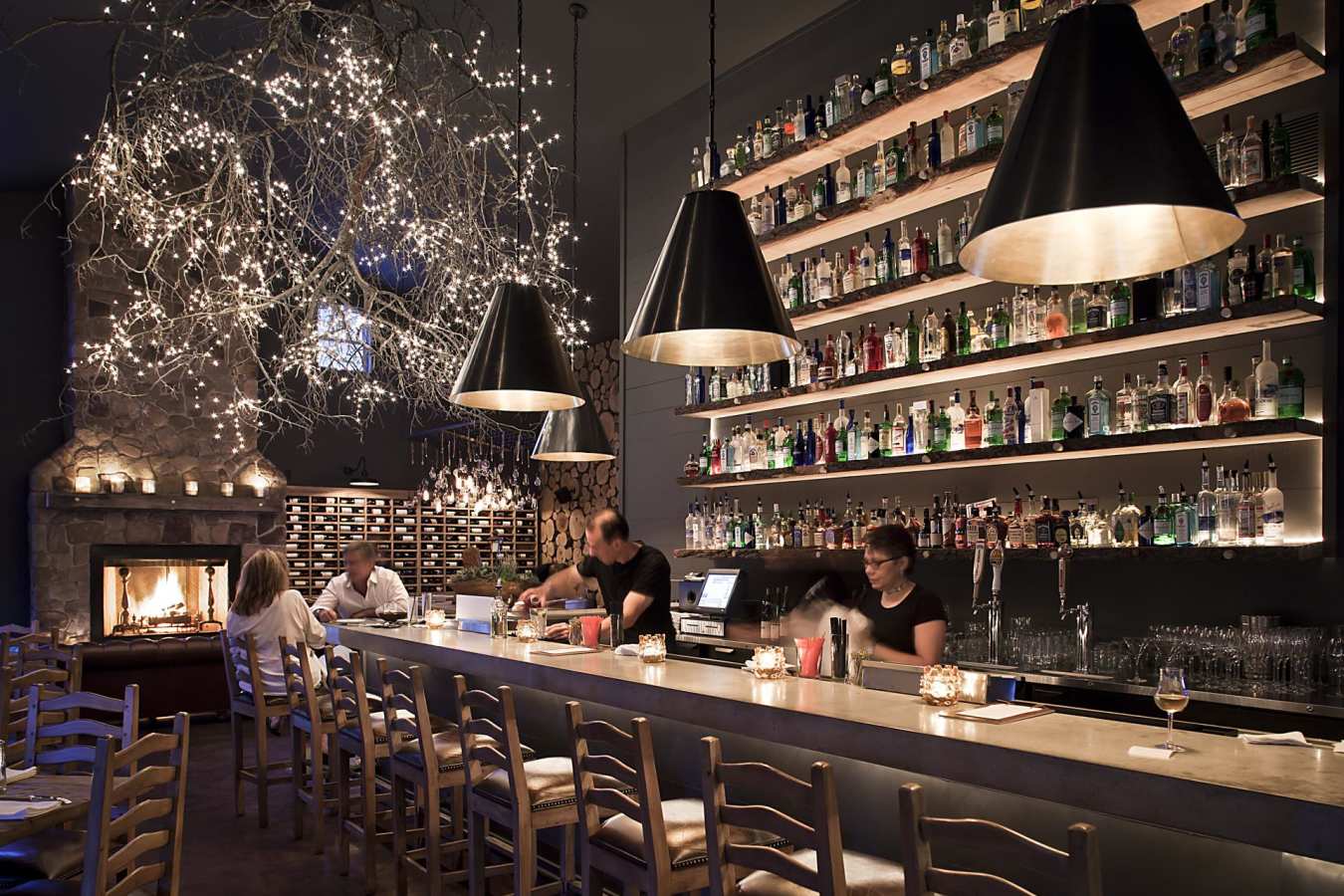 Earth Restaurant - Hidden Pond