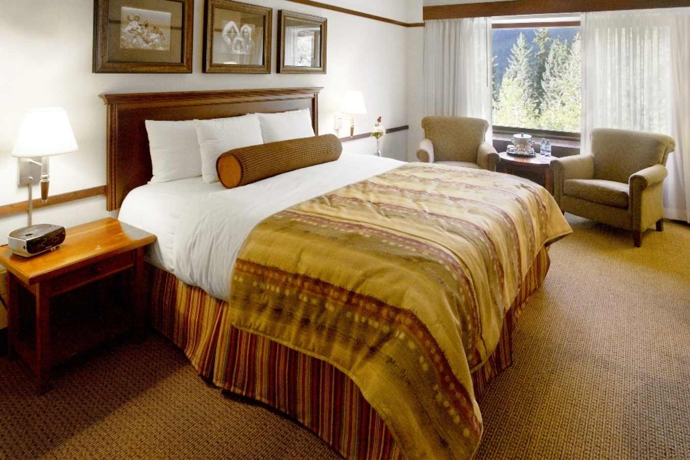Deluxe Hotel Room - The Hotel Alyeska