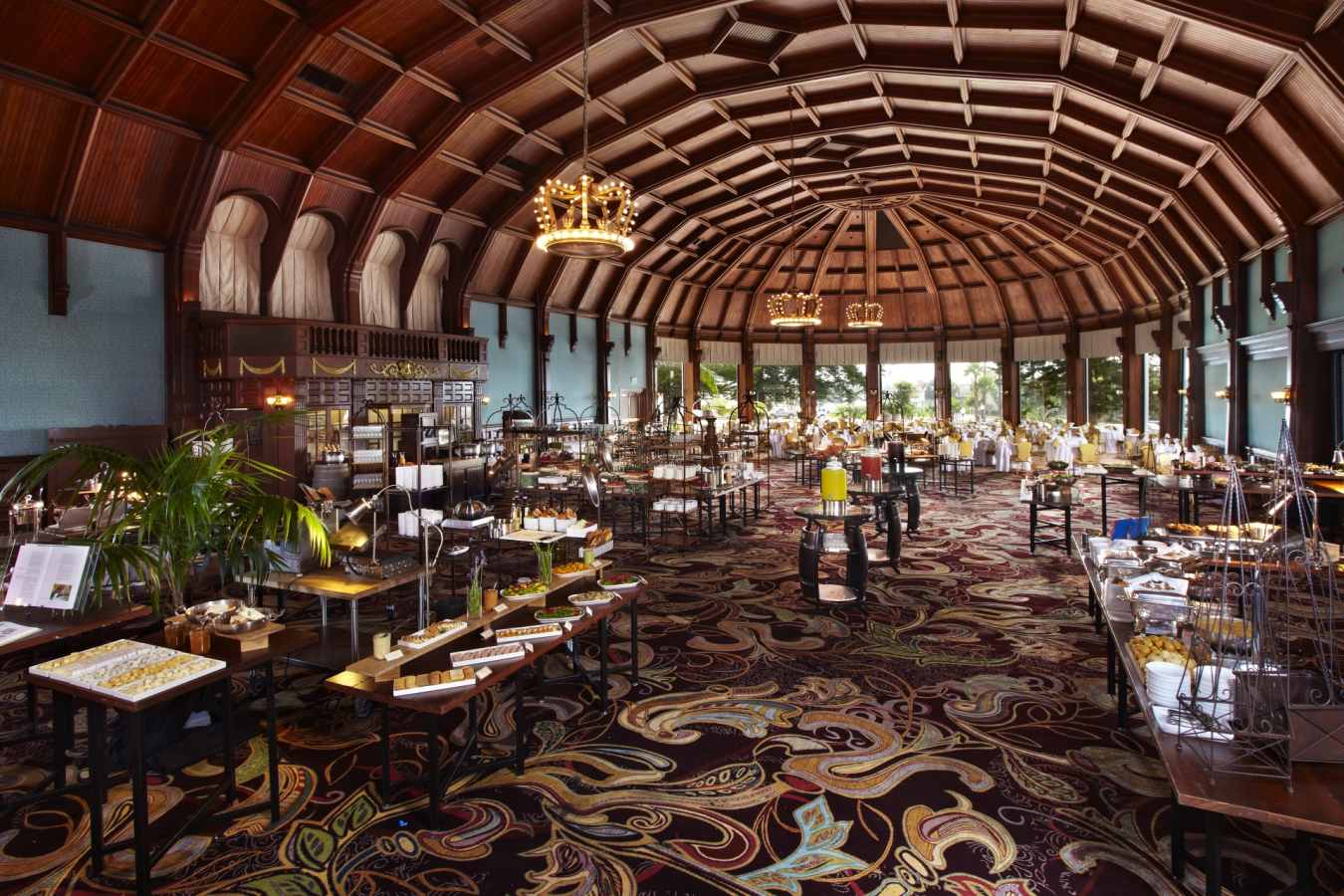 Crown Room dining - Hotel del Coronado