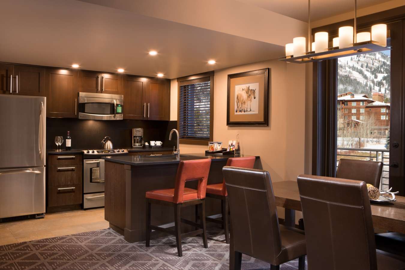 Suite Dining and Kitchen Area - Hotel Terra