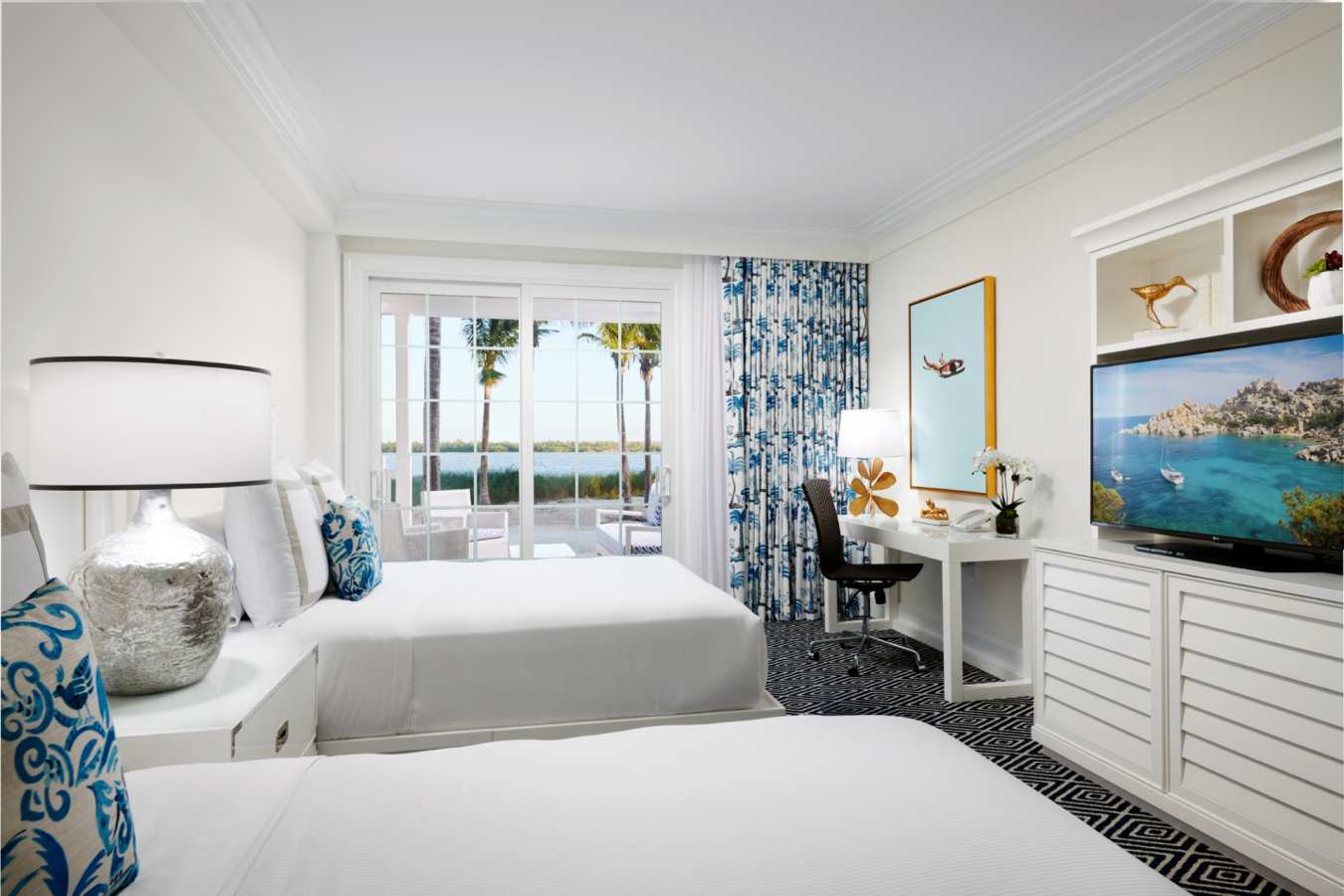 Oceanfront Queen Guest Room