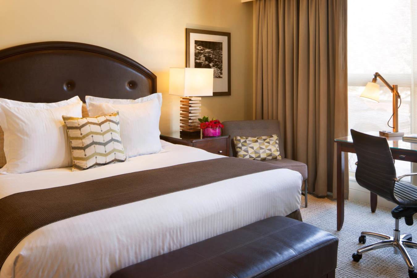 Atrium/Deluxe hotel room - Limelight Aspen