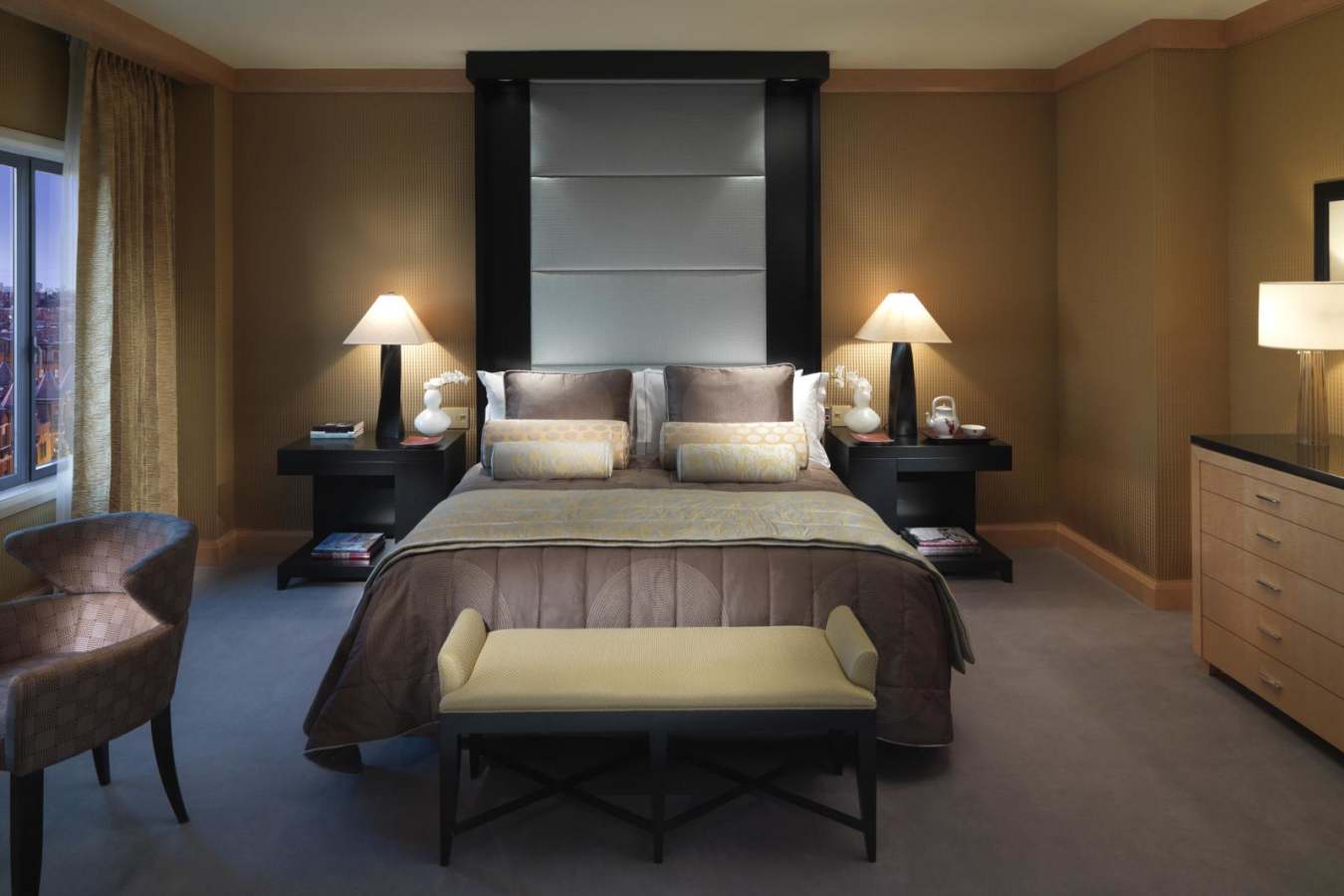 Guest Room - Mandarin Oriental Boston