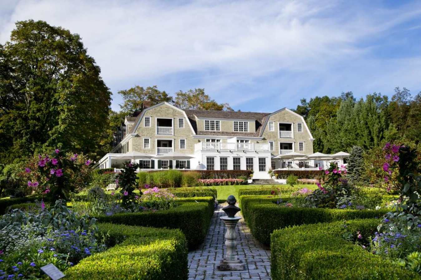 Exterior and gardens - The Mayflower Grace