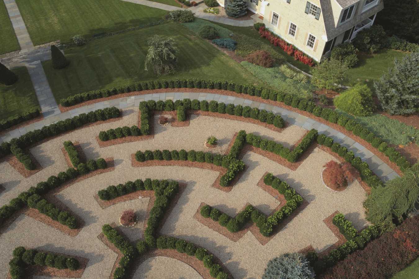Gardens - The Mayflower Grace