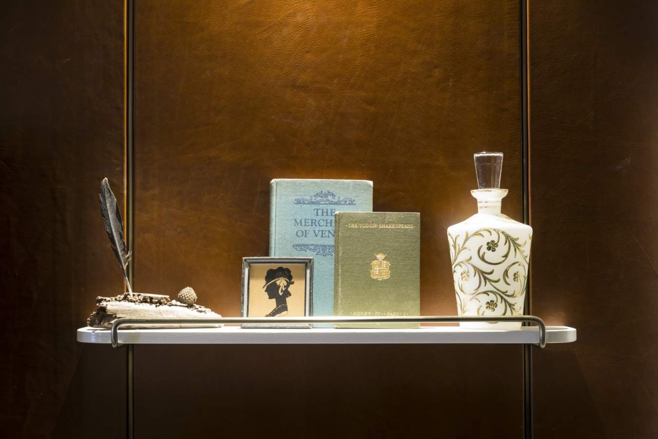 Guestroom Detail - Perry Lane Hotel