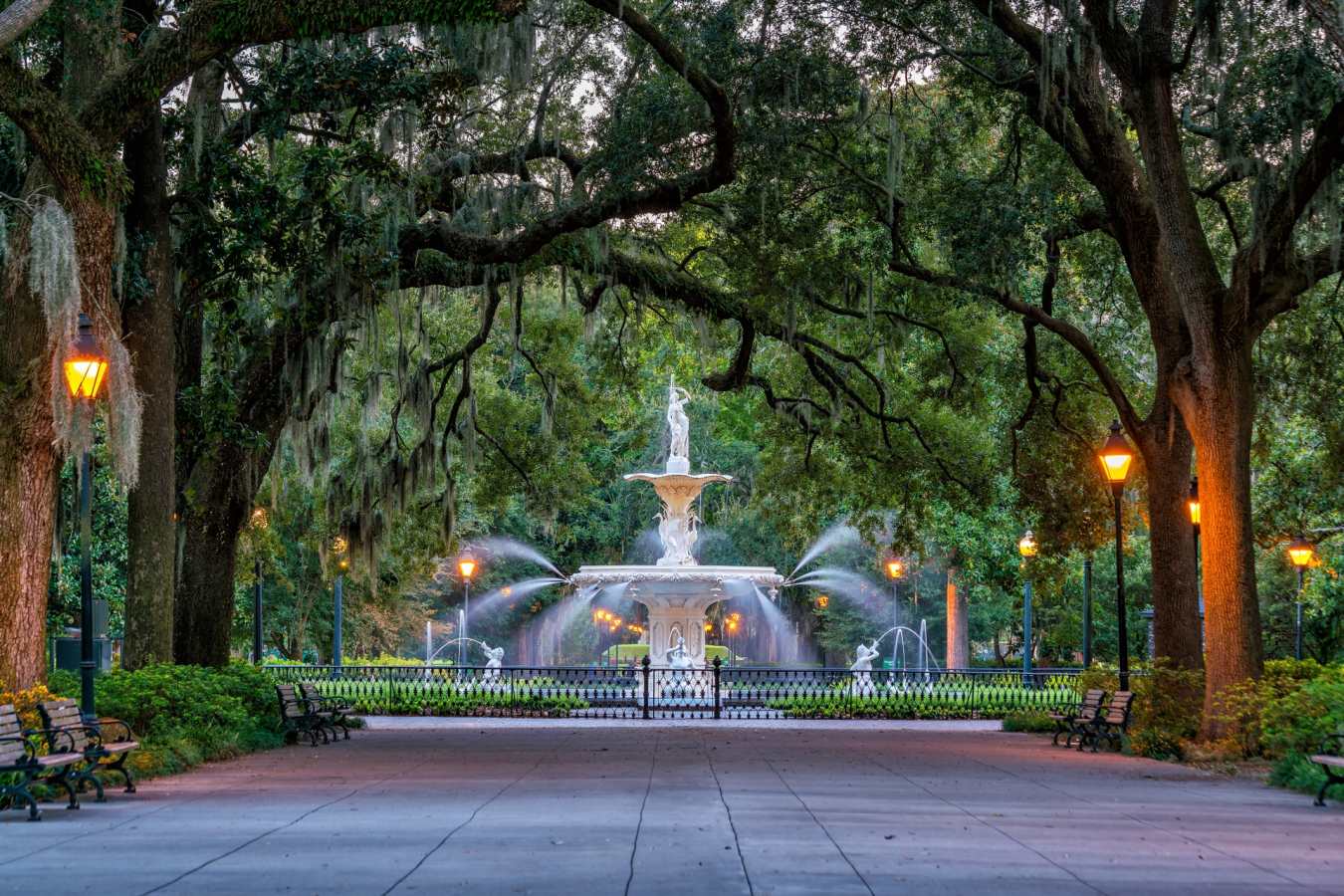 Forsyth Park, Savannah - Perry Lane Hotel