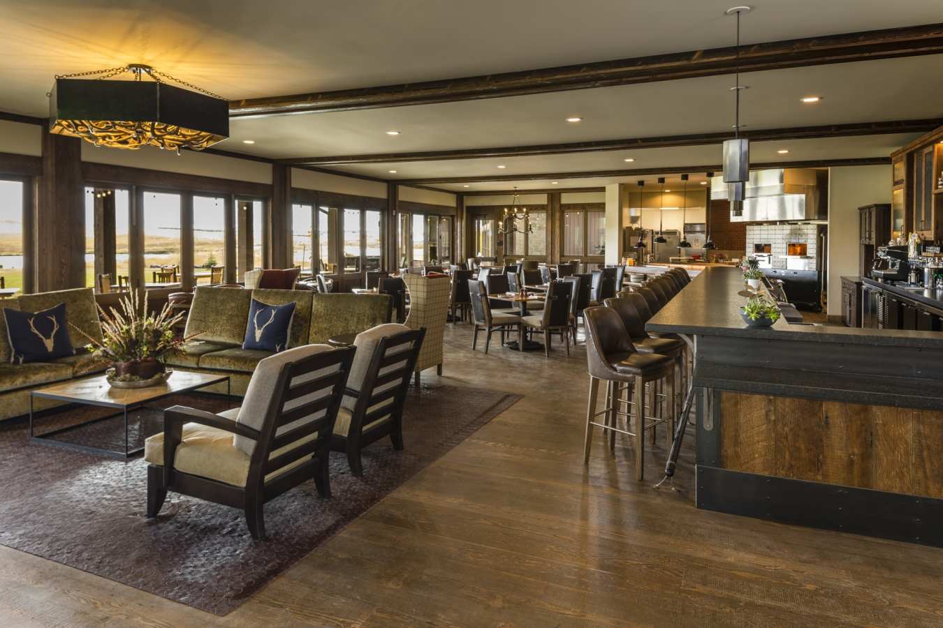Fireside Room - Sage Lodge