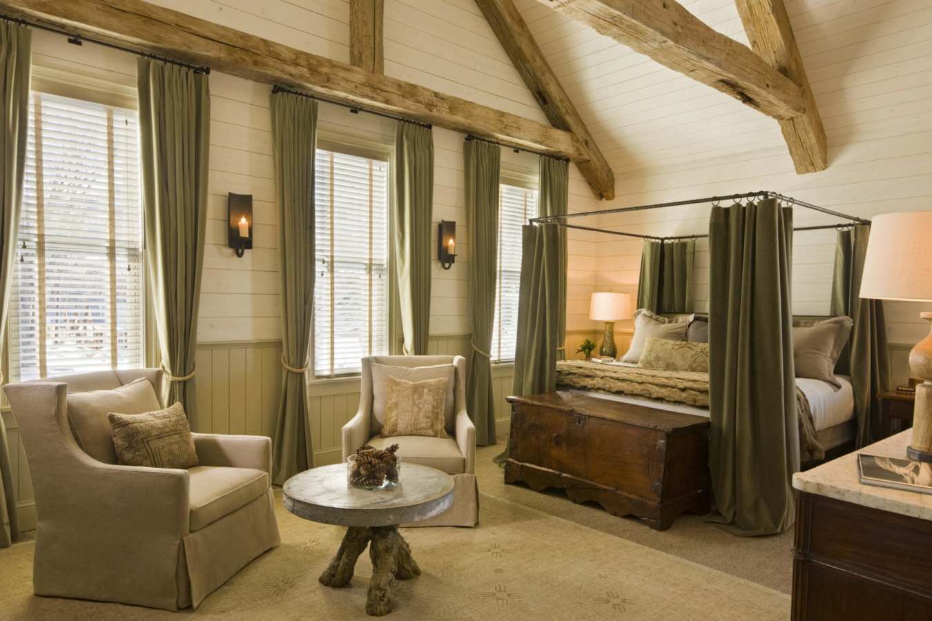 Red Lady Suite - Scarp Ridge Lodge