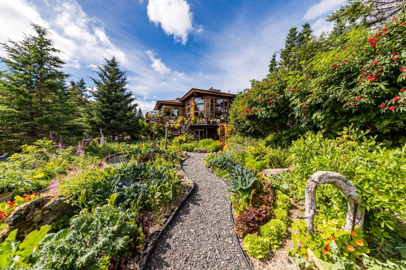 Stillpoint Lodge garden