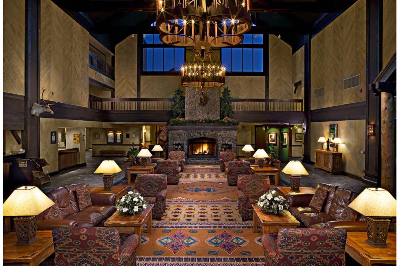 Lounge - Tenaya Lodge