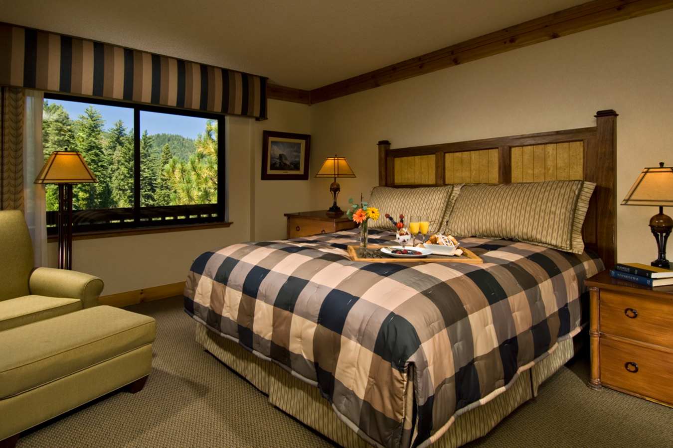 Guestroom - Tenaya Lodge