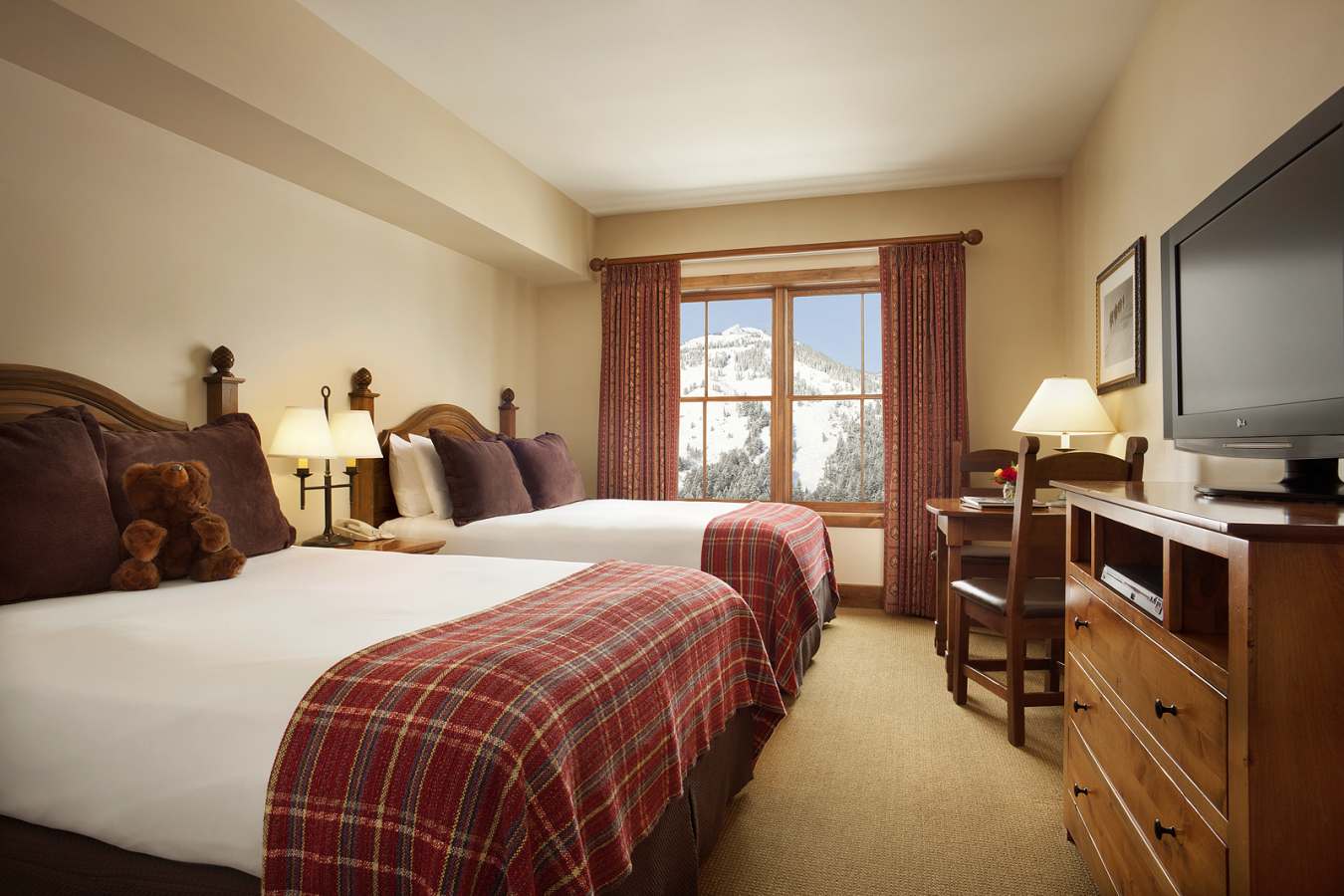Lodge Queen, Teton Mountain Lodge & Spa