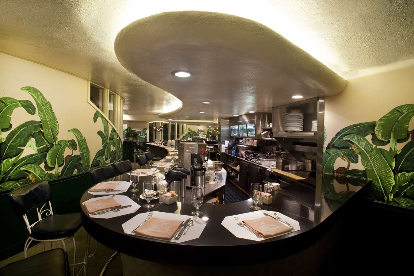 Coffee Shop - The Beverly Hills Hotel Sunset Boulevard