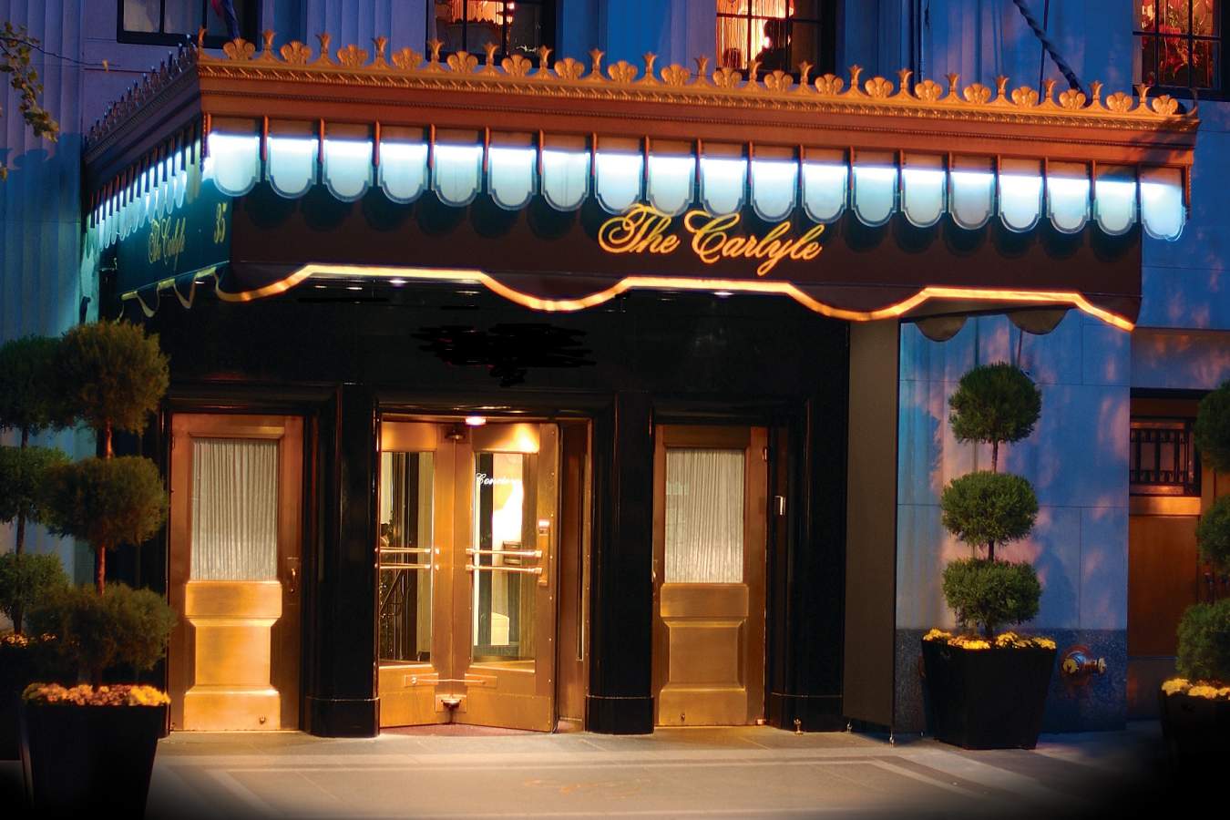 Entrance - The Carlyle, A Rosewood Hotel