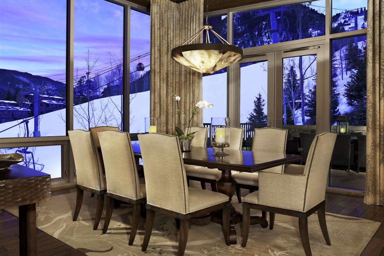 Residence dining room - The Little Nell