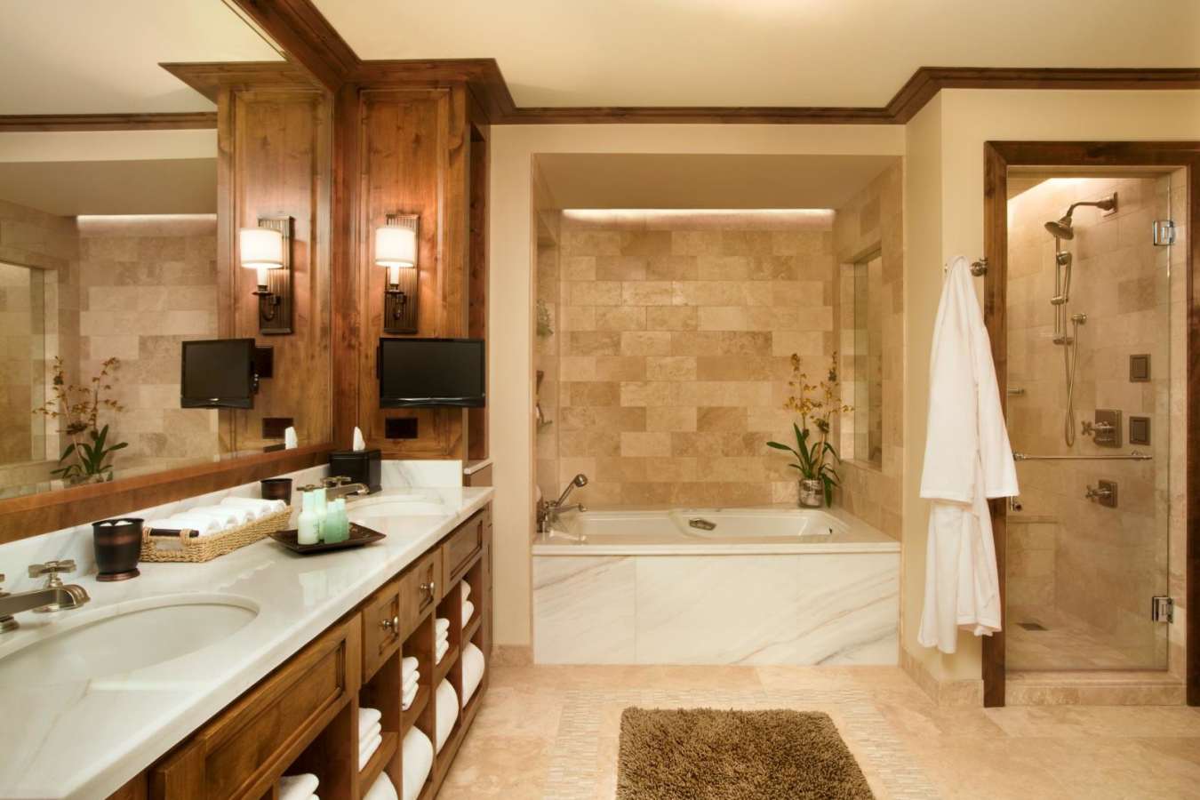 Residence bathroom - The Little Nell