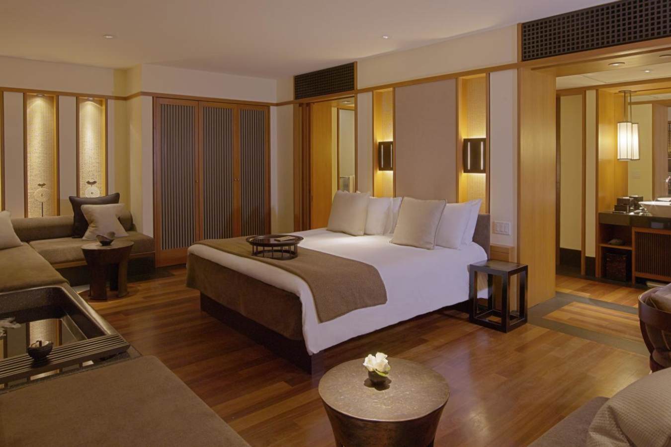 Art Deco Suite - The Setai South Beach