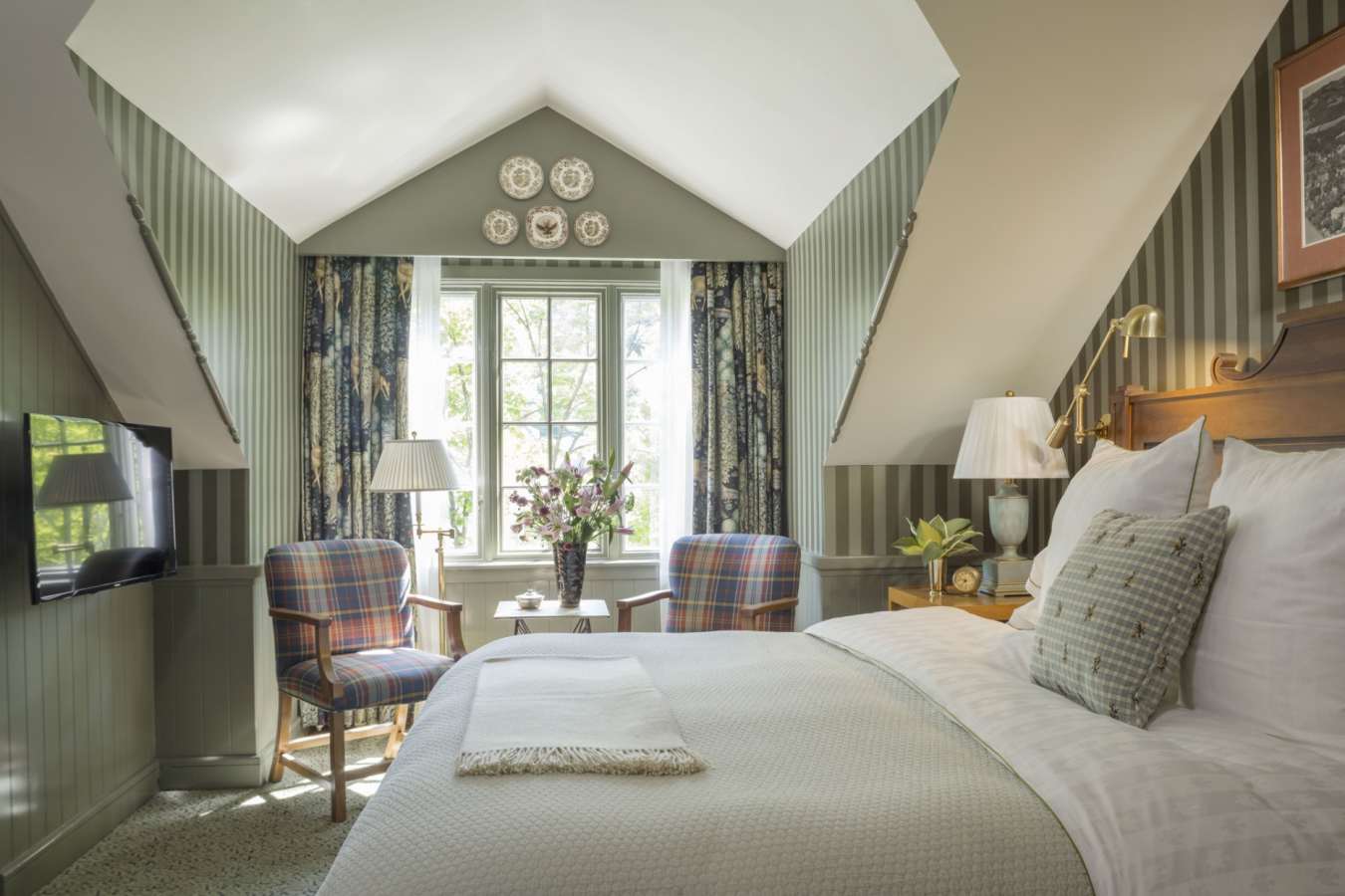 Laurence Rockefeller Study - Woodstock Inn