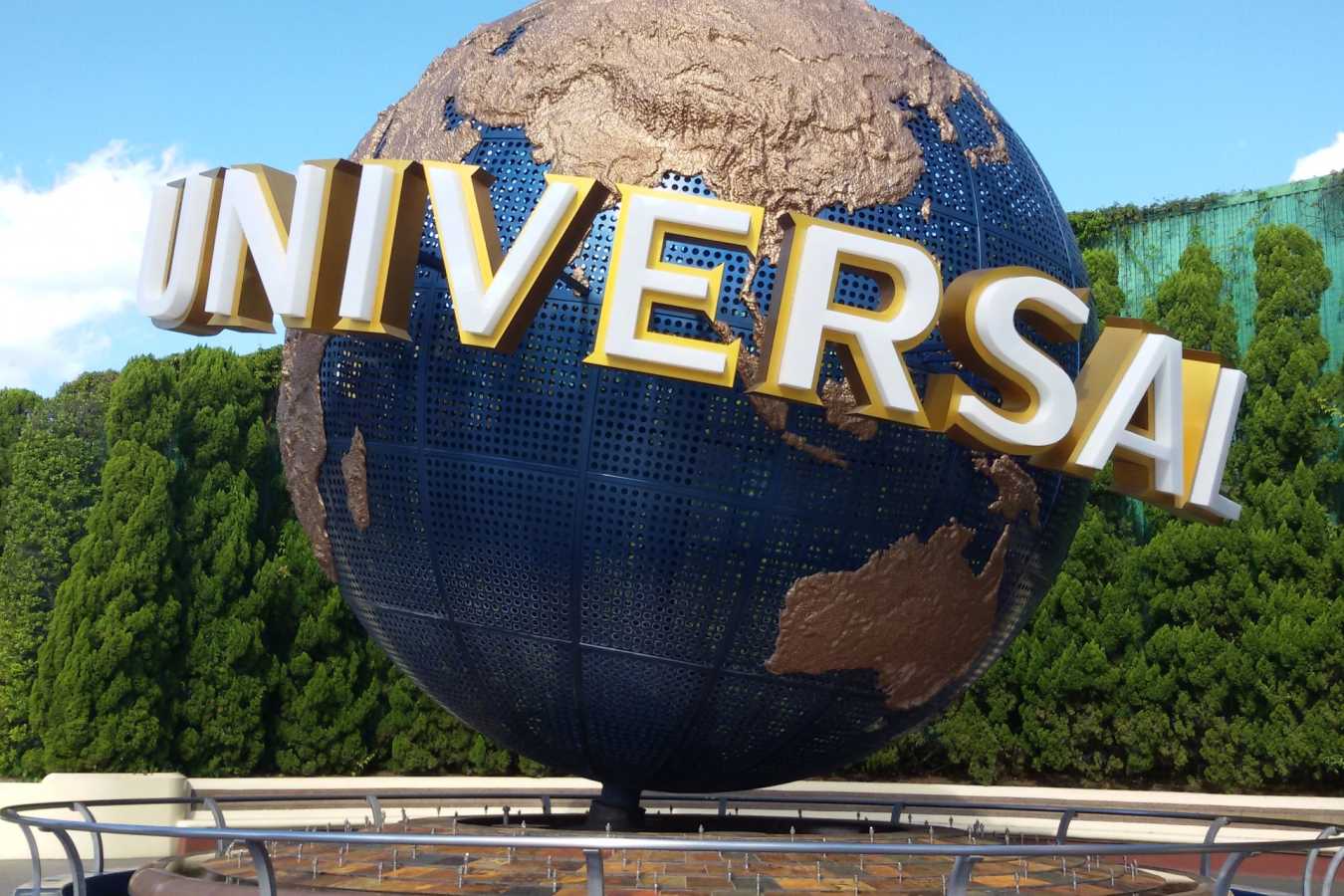Universal Sign - Ultimate Family Tour of Florida