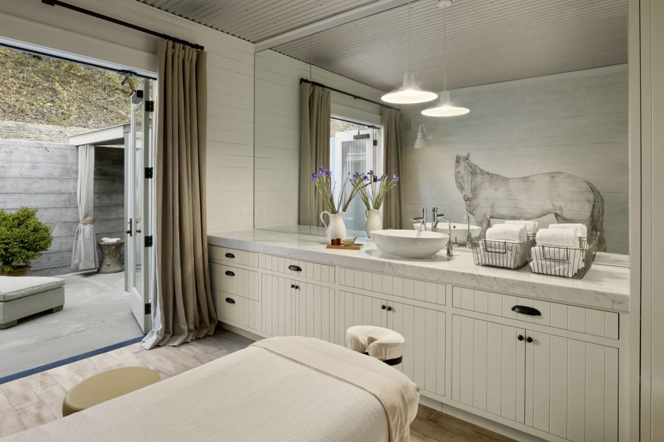 Farmhouse Spa Treatment - California In Style