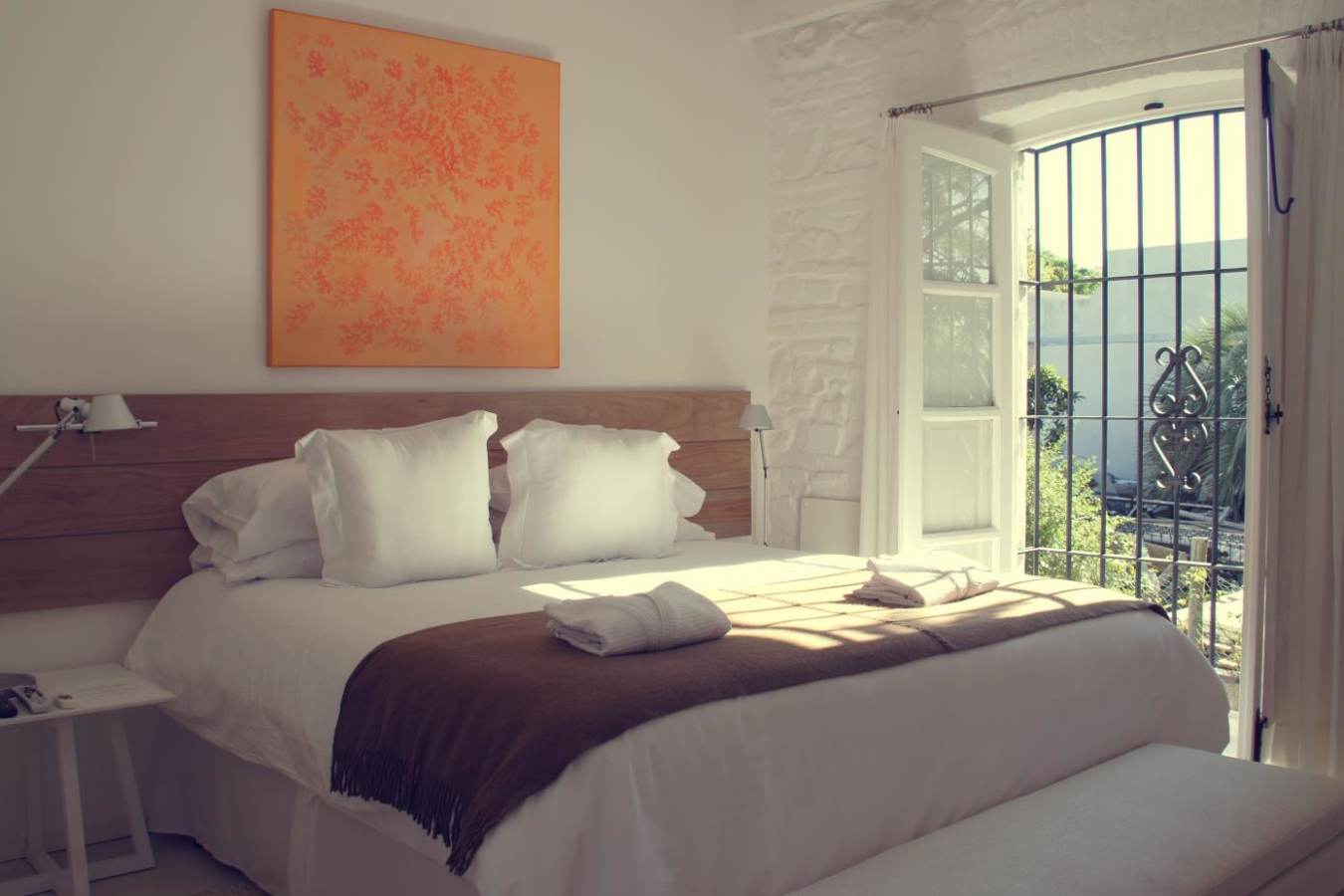 Senior room with river views  - Charco Hotel