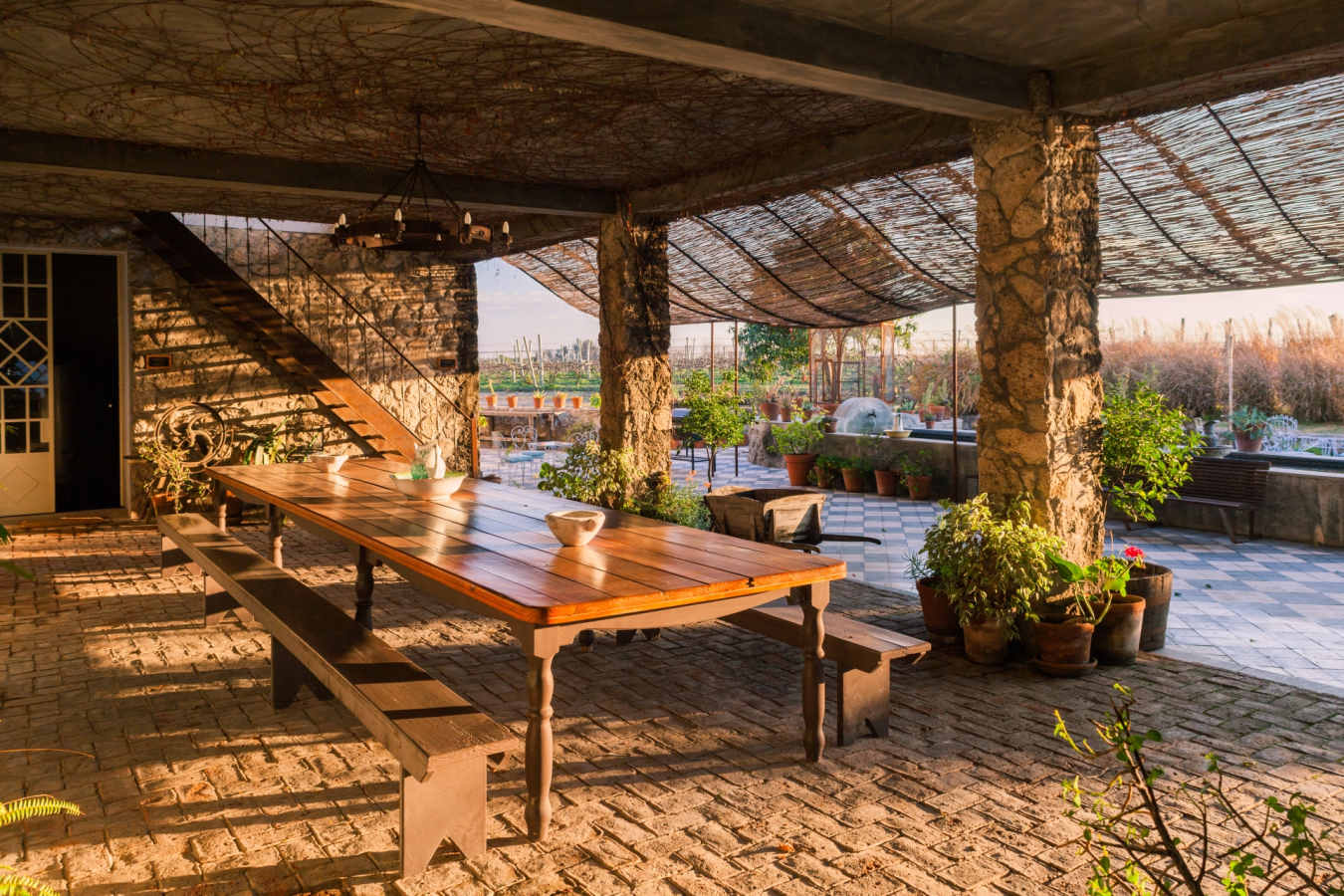Al fresco dining - Finca Narbona