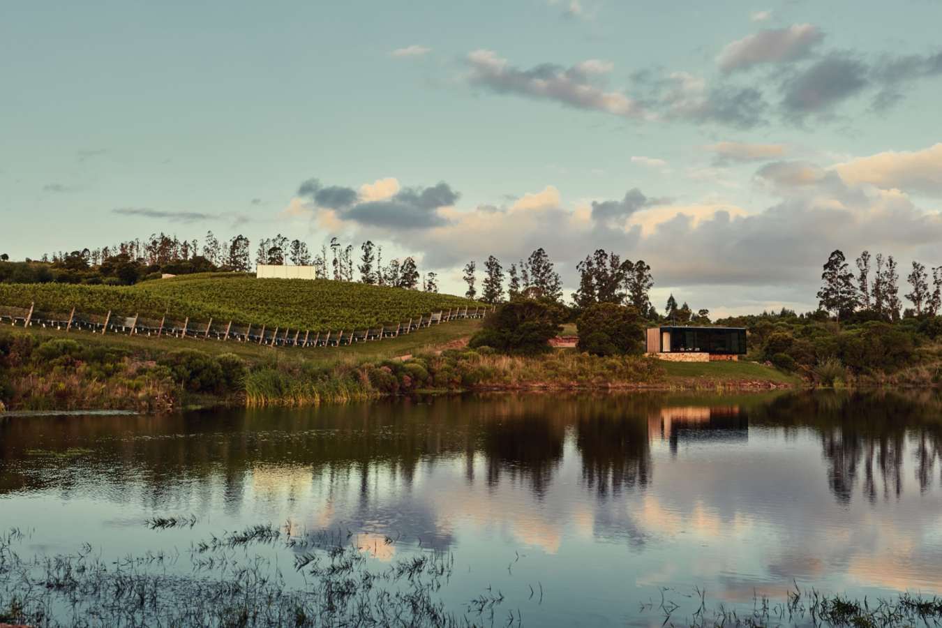 Lakeside View - Sacromonte