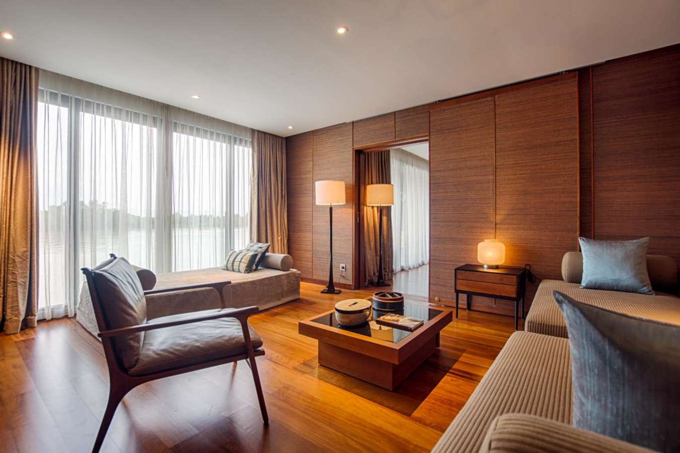 Interconnecting Suite - Aqua Mekong