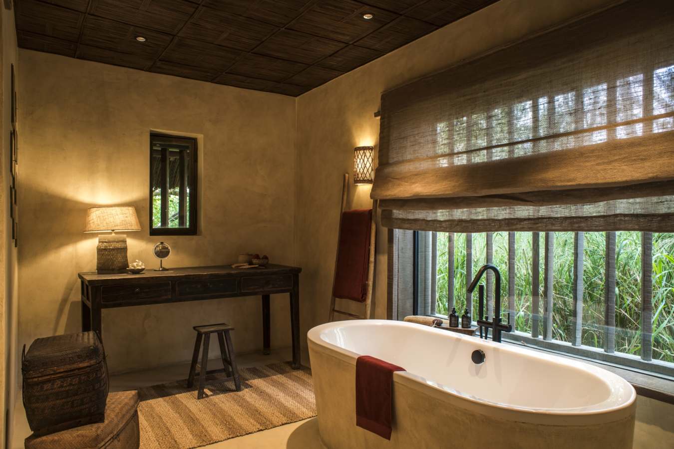 Bai San Ho - Beach Pool Villa Bathroom