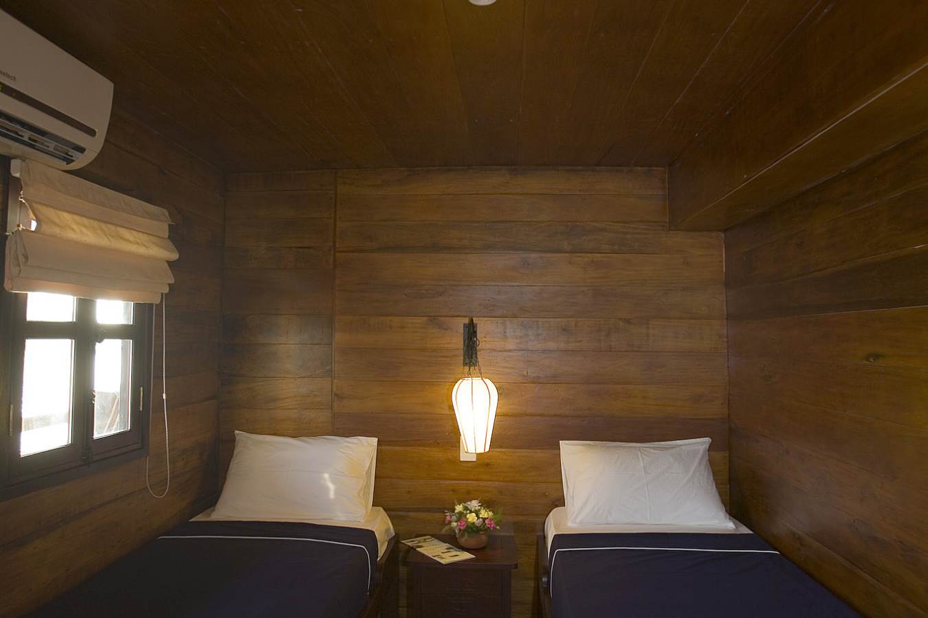 Cabin on board - Bassac Boat 