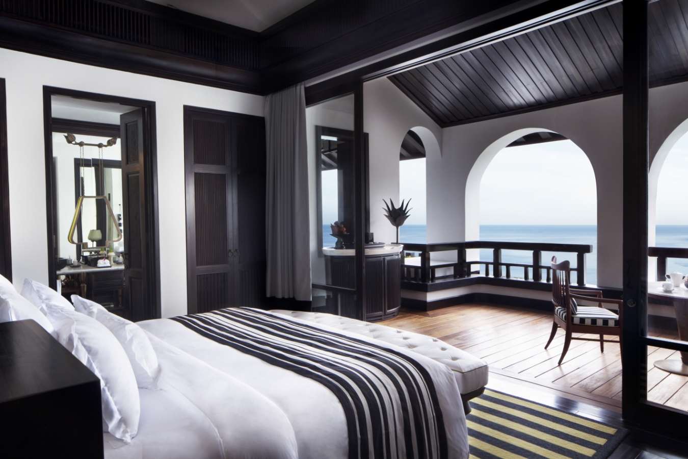 Club Intercontinental Room - Intercontinental Da Nang