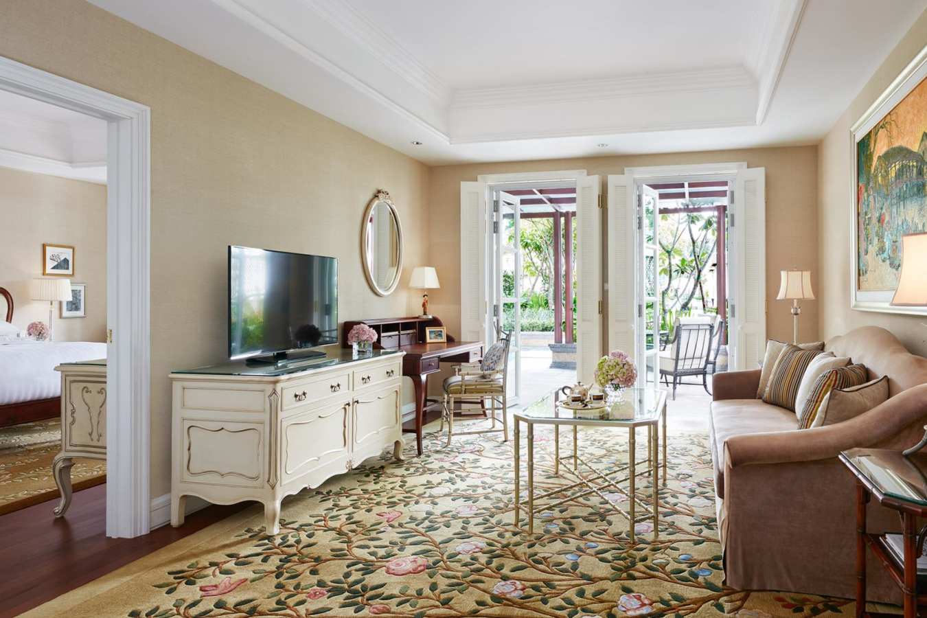 Deluxe Suite Living Room - Park Hyatt Saigon