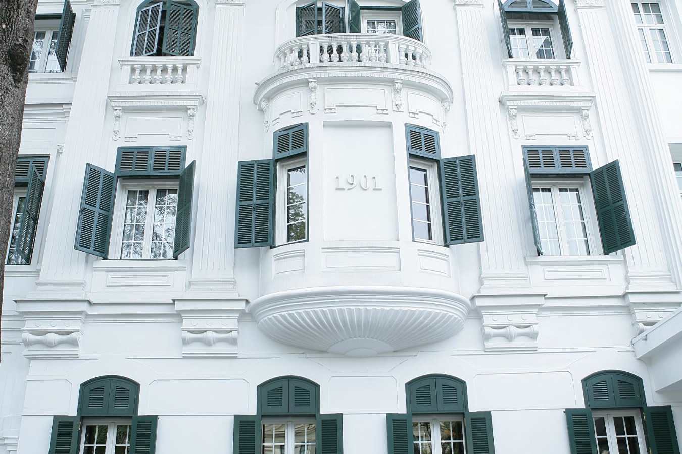 Hotel façade - Sofitel Metropole