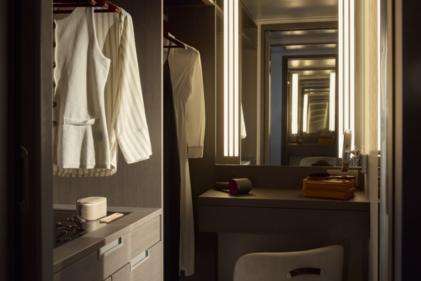 Ocean Terrace Suite Wardrobe