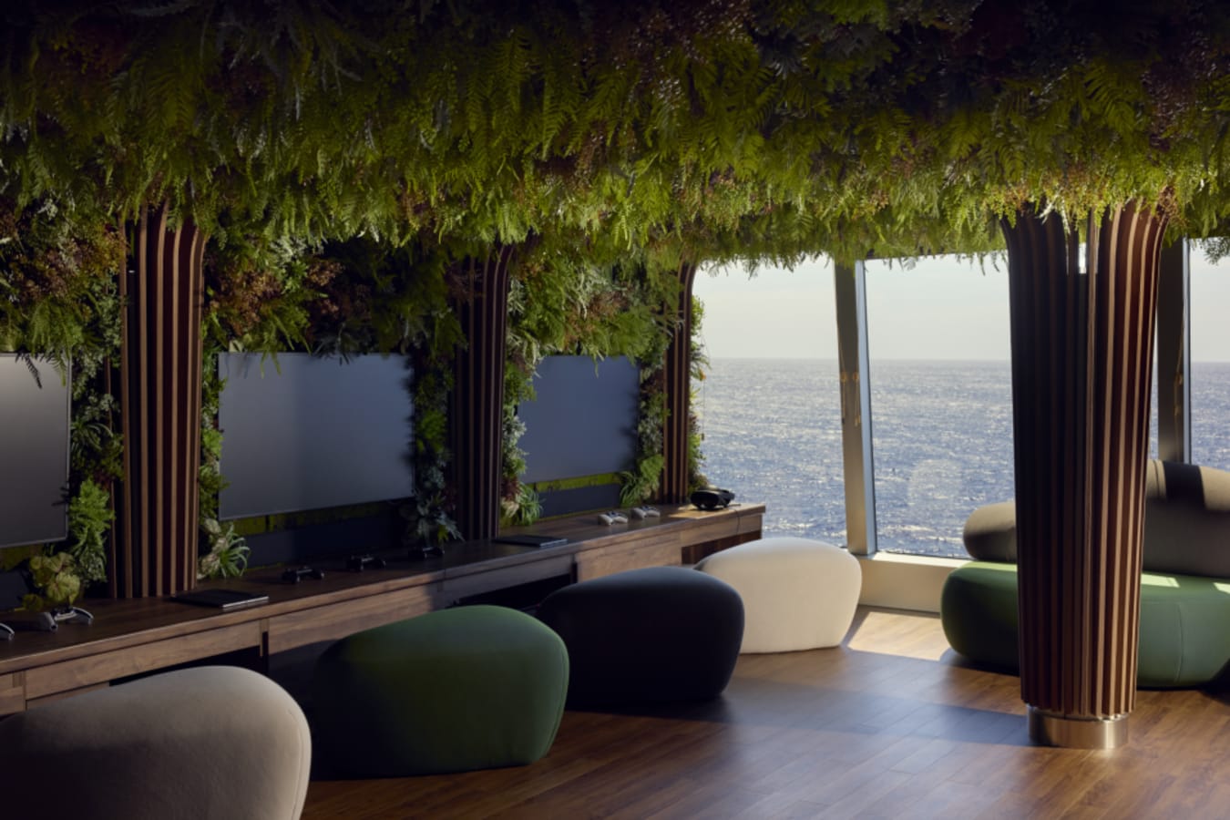 Nautilus Lounge