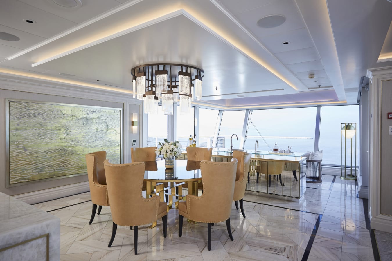 Regent Suite Dining Area