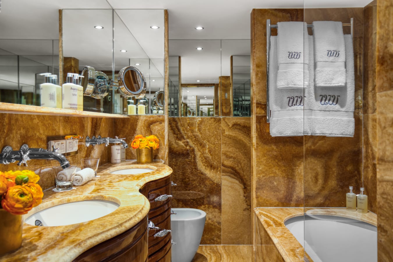 GrandSuite400-Bathroom 