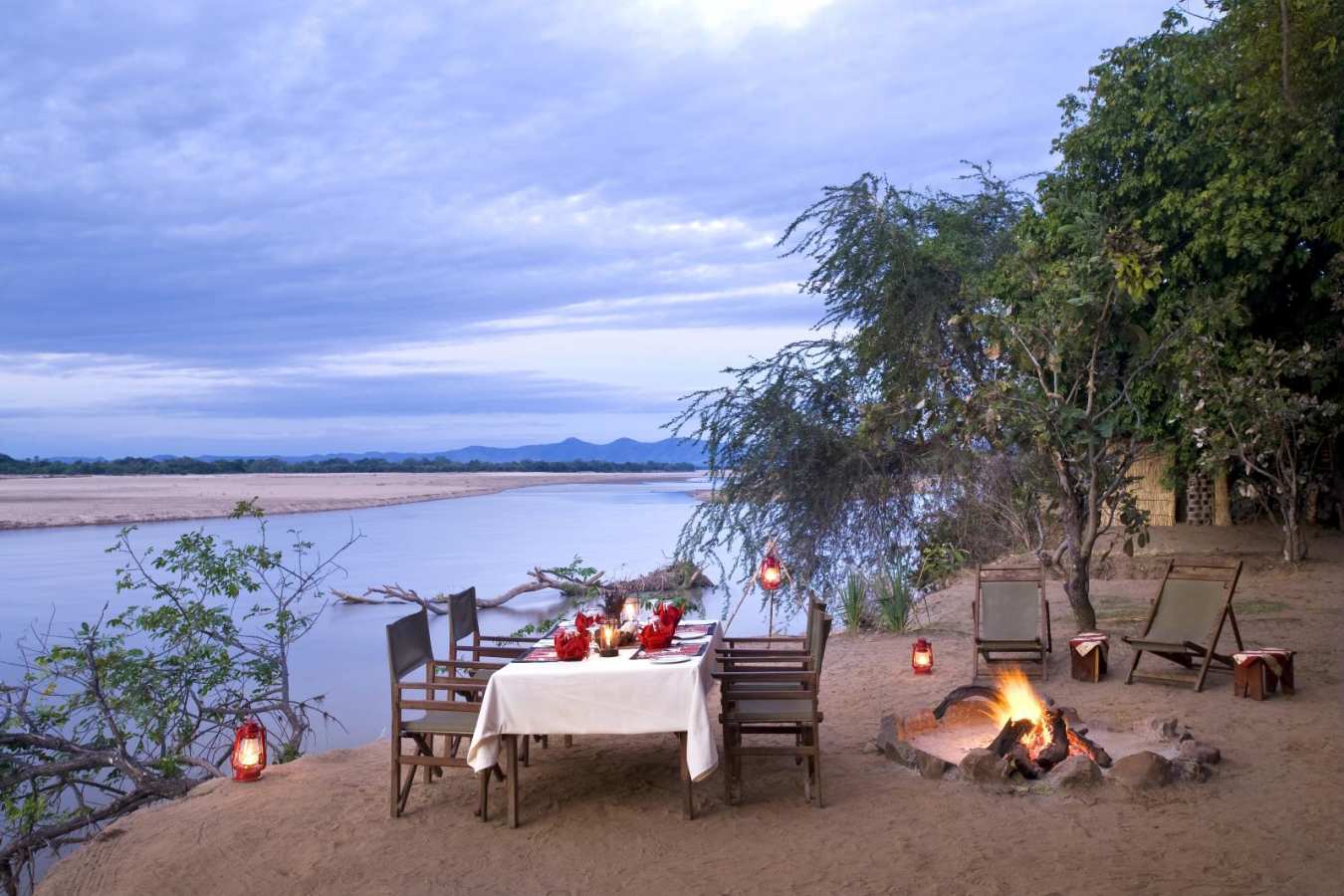 Dining - Island Bush Camp