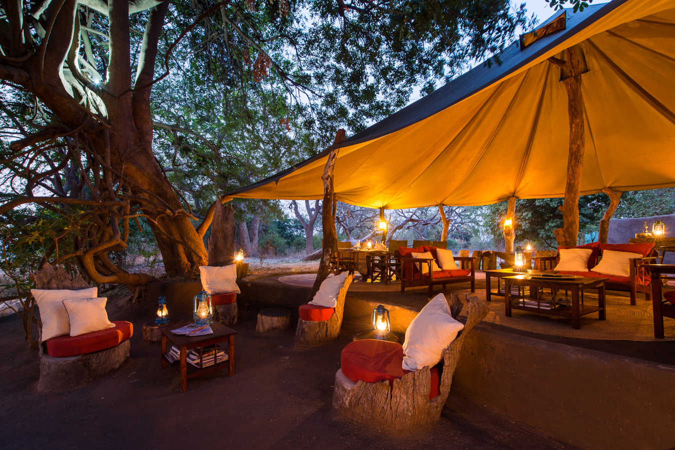 Outside lounge