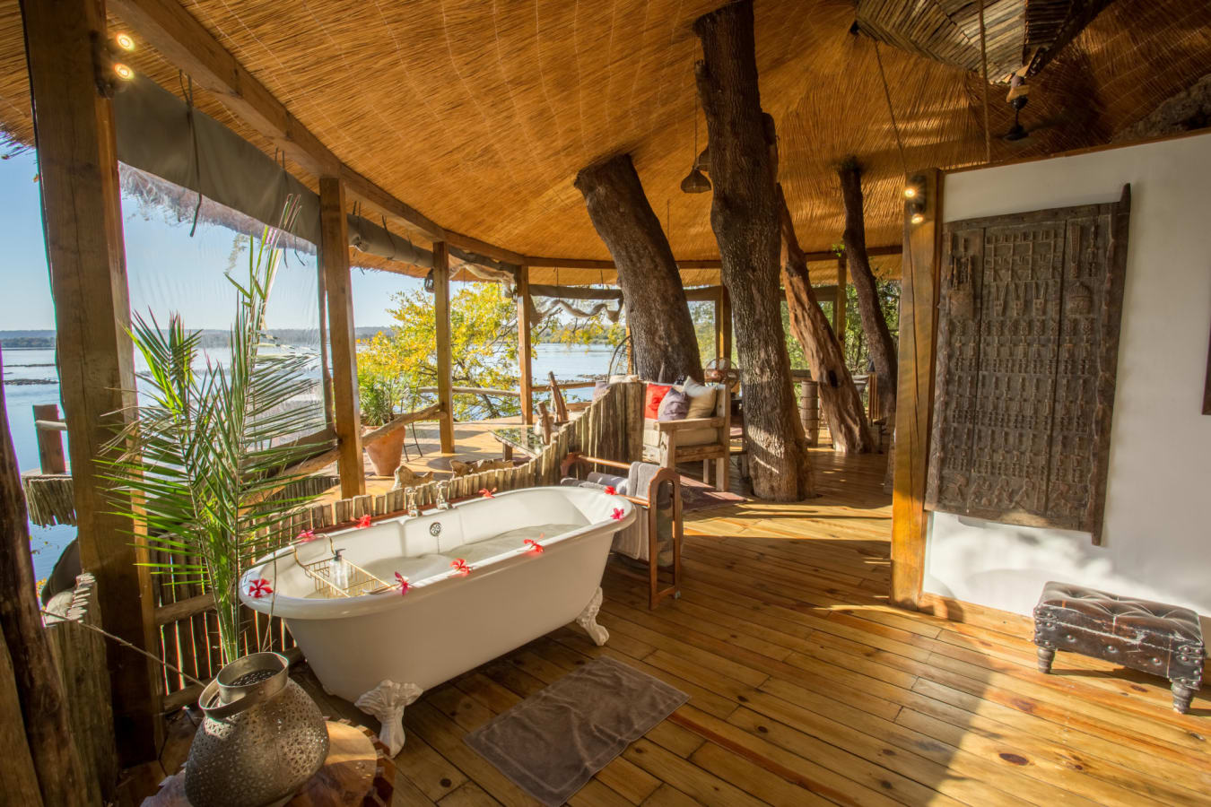 Treehouse bath