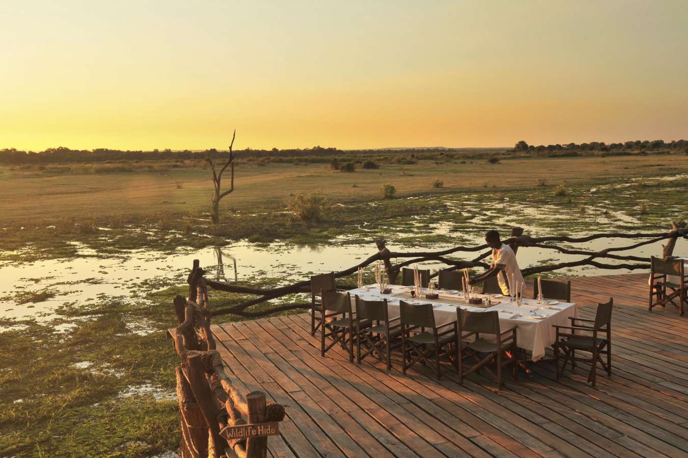 Kafunta dining on the deck