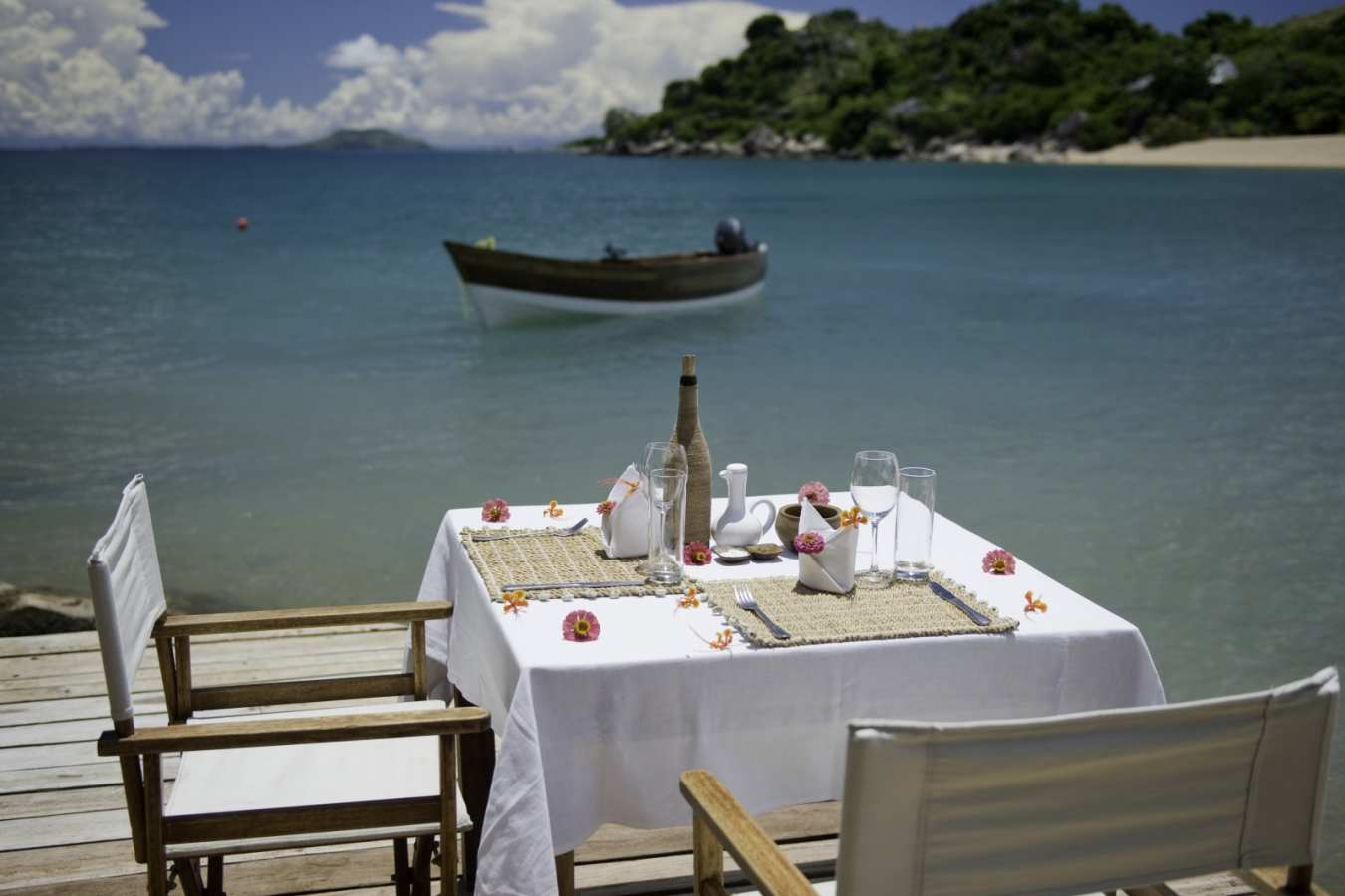 Lunch at Kaya Mawa - Ultimate Zambia and Malawi