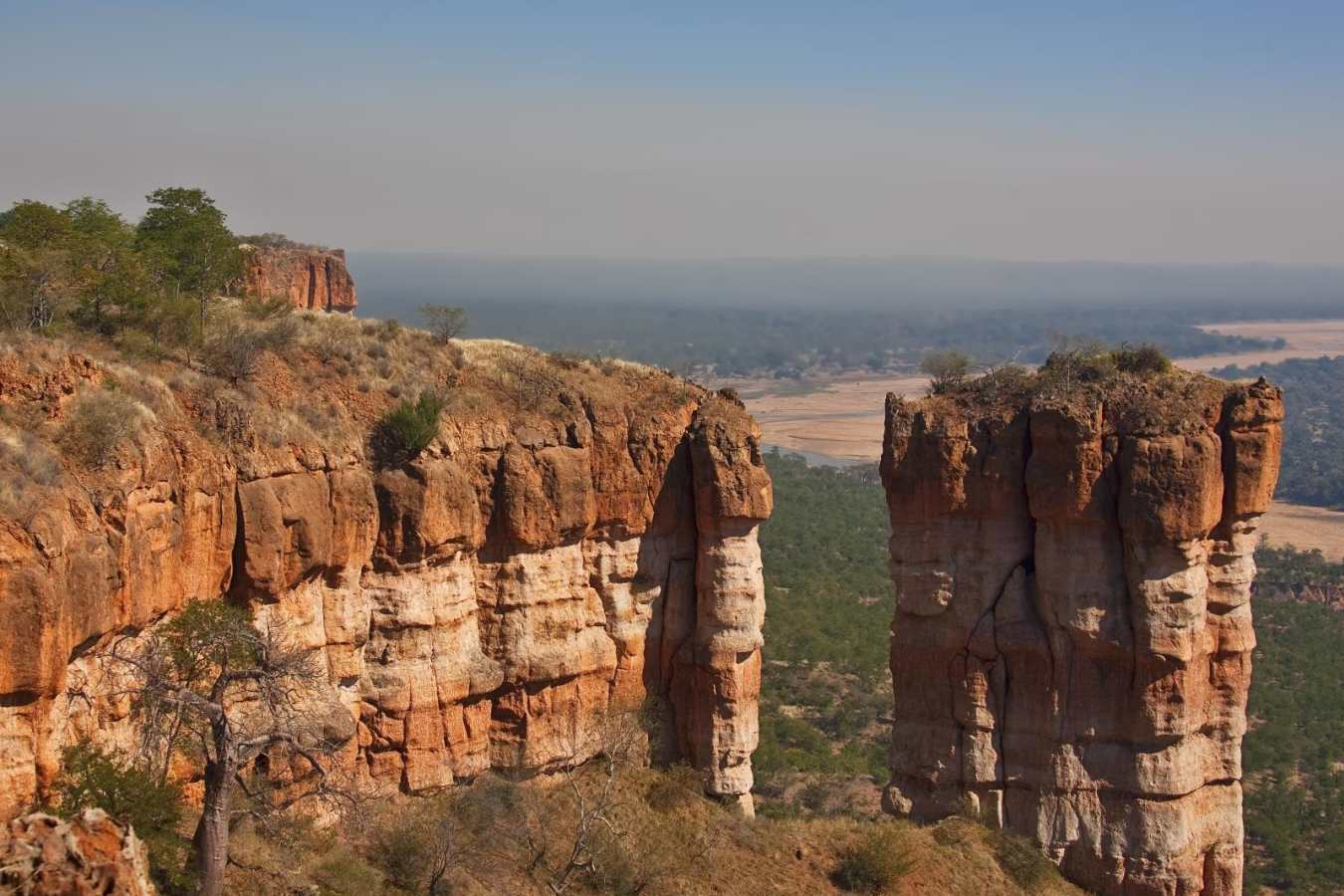Chilojo cliffs - Chilo Gorge Safari Lodge