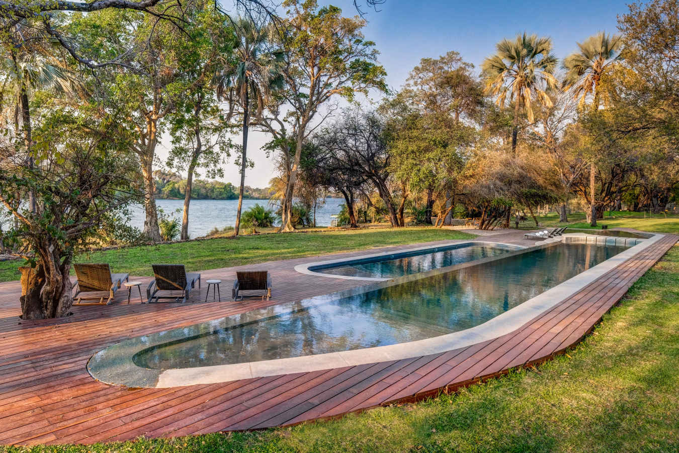 Swimming pool facing Zambezi river  
