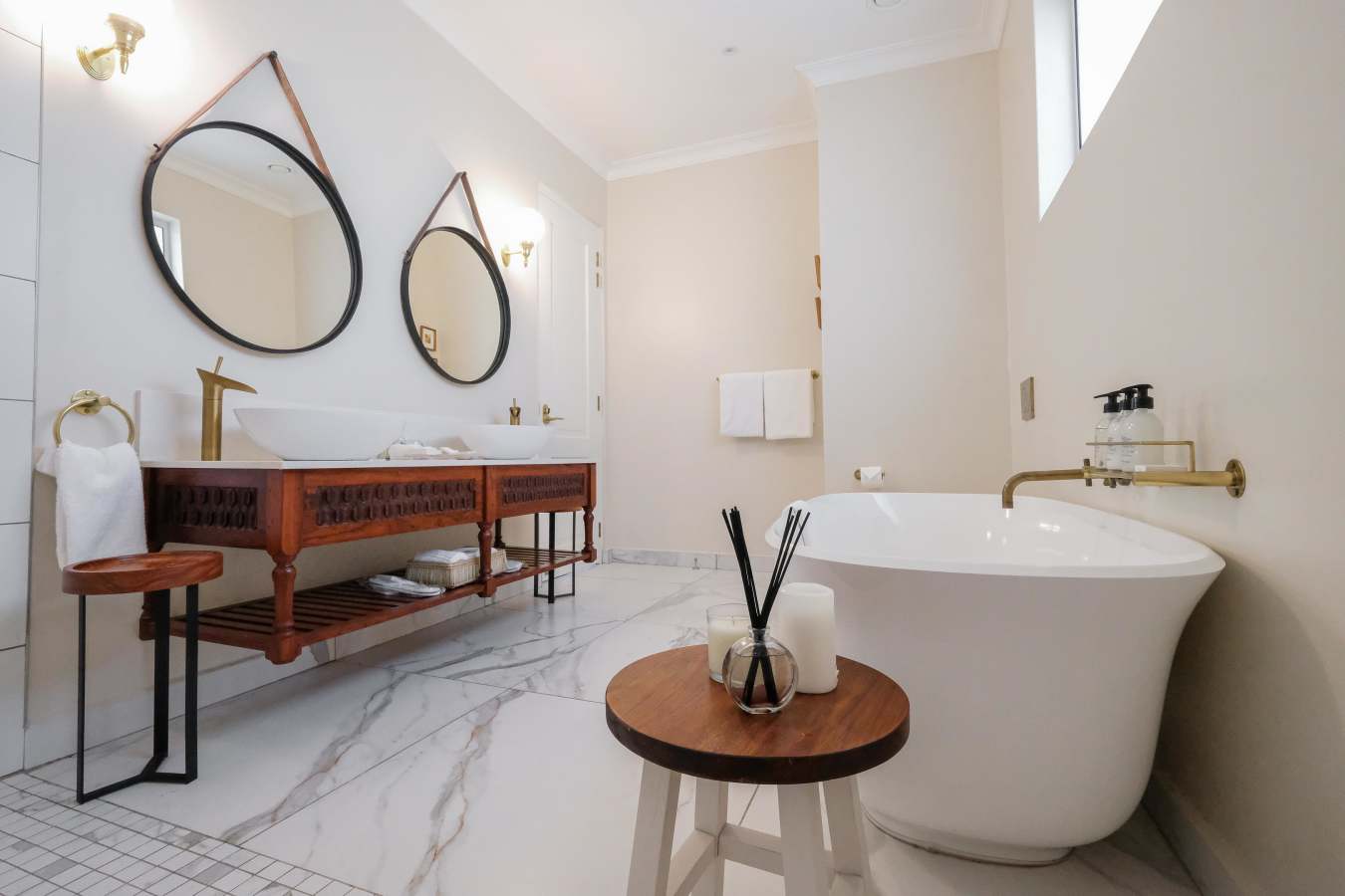 bathroom executive suite  