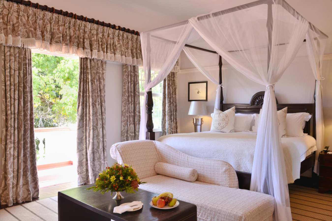 Honeymoon Suite   - Victoria Falls Hotel